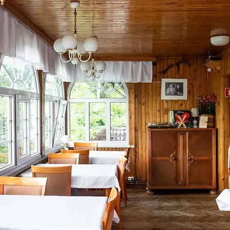 Jodla Bed and breakfast 3*