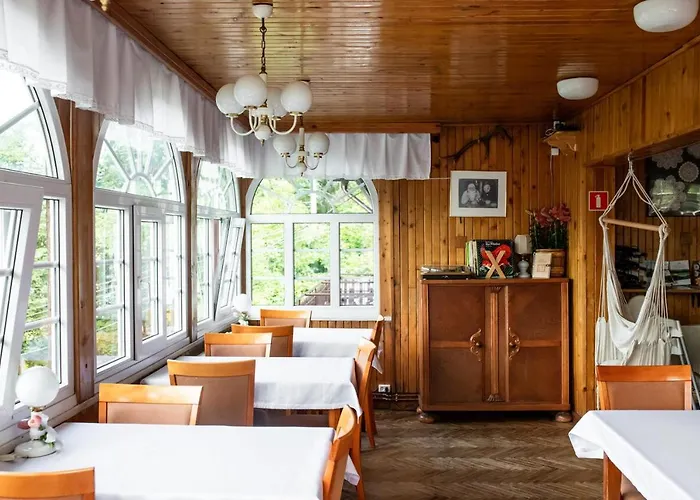 Jodla Bed & Breakfast 3*